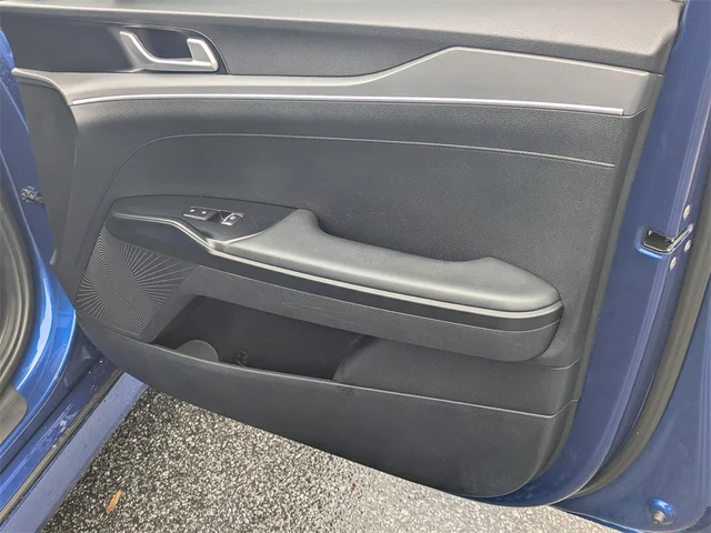 SEMINUEVOS KIA K5 at Kennesaw, in Town Center Nissan