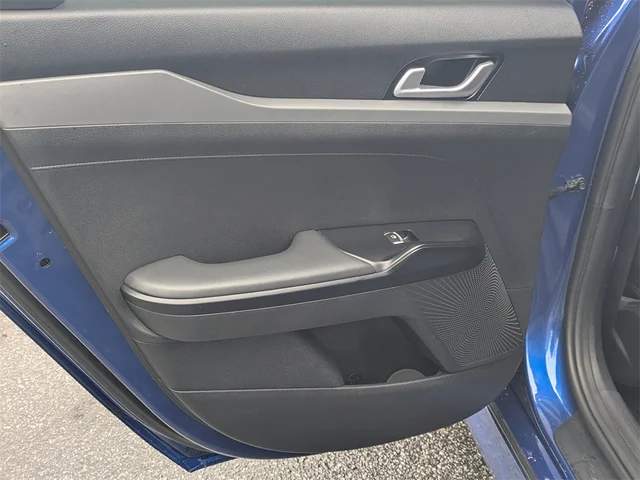 SEMINUEVOS KIA K5 at Kennesaw, in Town Center Nissan