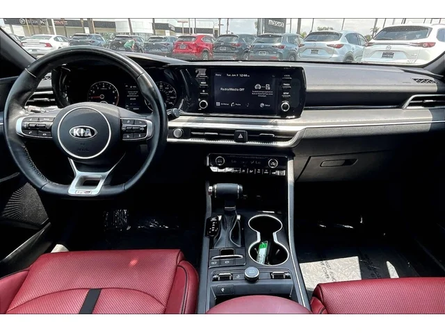 SEMINUEVOS KIA K5 a Tustin    en TUSTIN MAZDA
