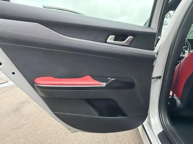 SEMINUEVOS KIA K5 a Estados en autogozo