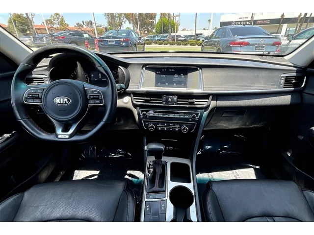 SEMINUEVOS KIA Optima a Tustin    en TUSTIN MAZDA