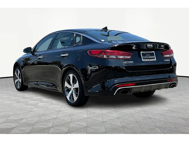 SEMINUEVOS KIA Optima a Tustin    en TUSTIN MAZDA