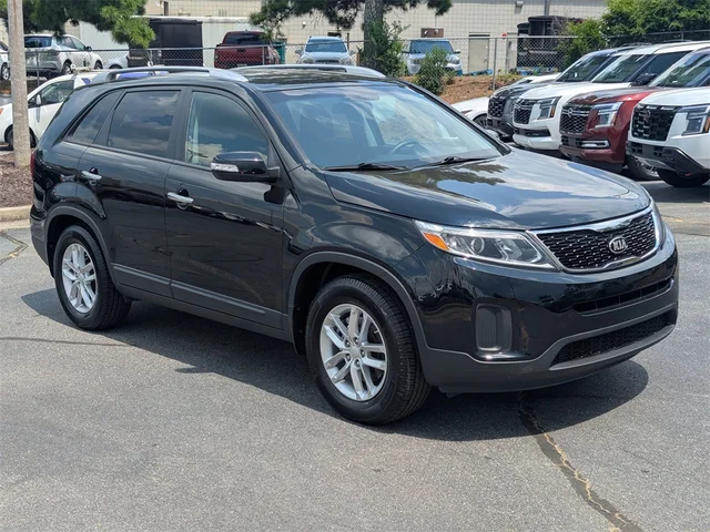 SEMINUEVOS KIA Sorento at Kennesaw, in Town Center Nissan