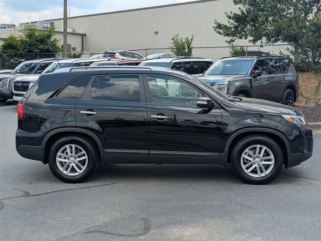 SEMINUEVOS KIA Sorento at Kennesaw, in Town Center Nissan