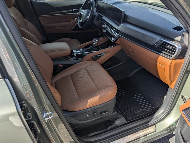 SEMINUEVOS KIA Telluride at Kennesaw, in Town Center Nissan