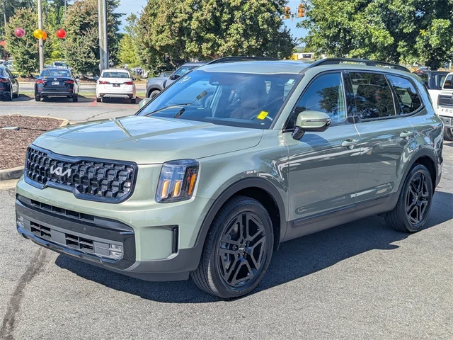 SEMINUEVOS KIA Telluride at Kennesaw, in Town Center Nissan