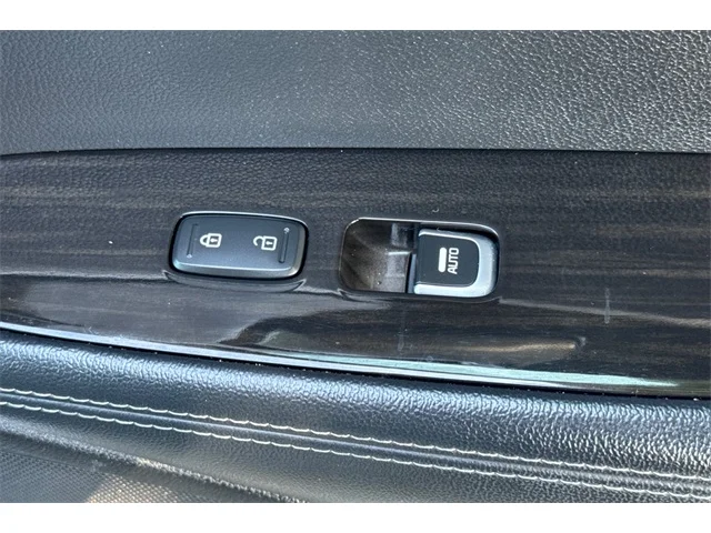 SEMINUEVOS KIA Sorento at ELK GROVE in Elk Grove Buick GMC