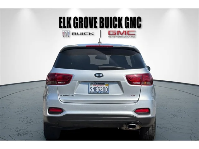 SEMINUEVOS KIA Sorento at ELK GROVE in Elk Grove Buick GMC