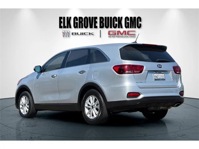 SEMINUEVOS KIA Sorento at ELK GROVE in Elk Grove Buick GMC