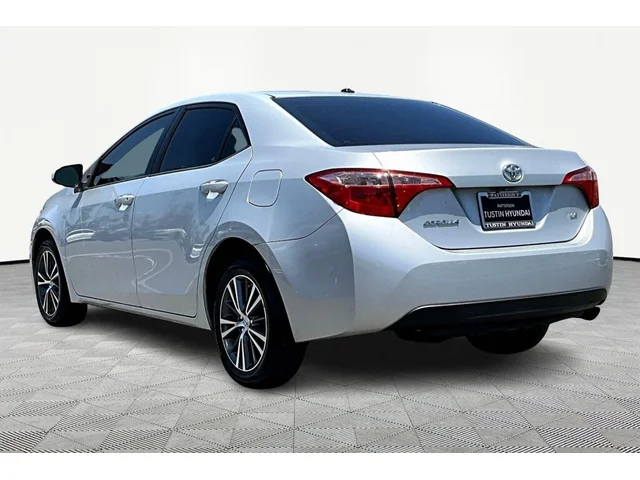 SEMINUEVOS TOYOTA Corolla a Tustin    en Tustin Hyundai