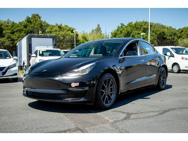 SEMINUEVOS TESLA Model 3 a Estados en autogozo