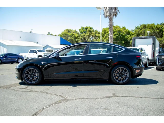 SEMINUEVOS TESLA Model 3 a Estados en autogozo