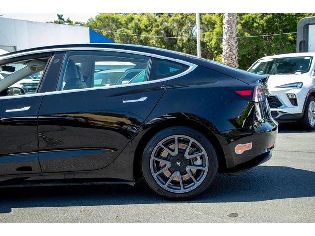 SEMINUEVOS TESLA Model 3 a Estados en autogozo