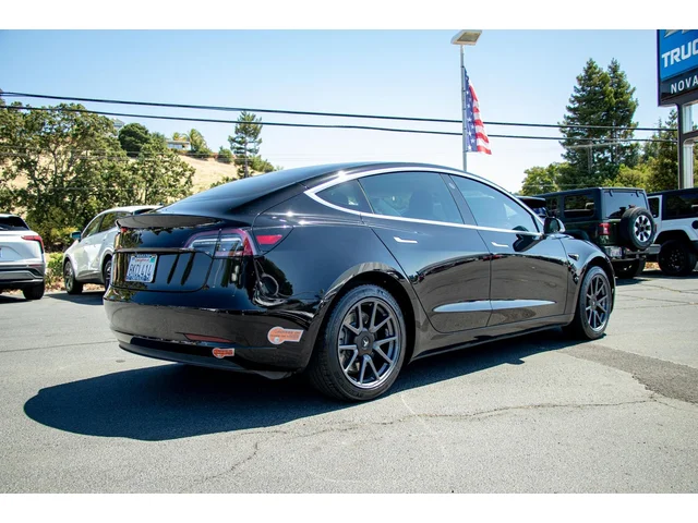 SEMINUEVOS TESLA Model 3 a Estados en autogozo