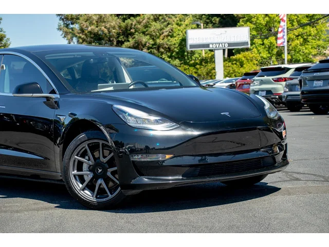 SEMINUEVOS TESLA Model 3 a Estados en autogozo