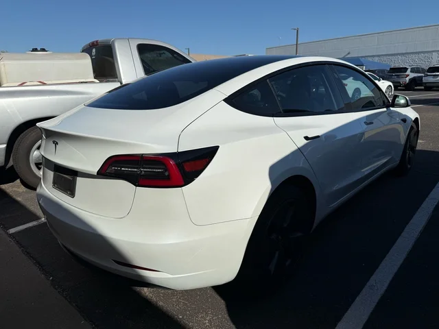 SEMINUEVOS TESLA Model 3 a Estados en autogozo