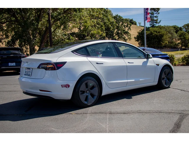 SEMINUEVOS TESLA Model 3 a Estados en autogozo