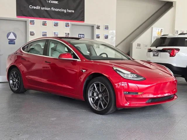 SEMINUEVOS TESLA Model 3 a Estados en autogozo