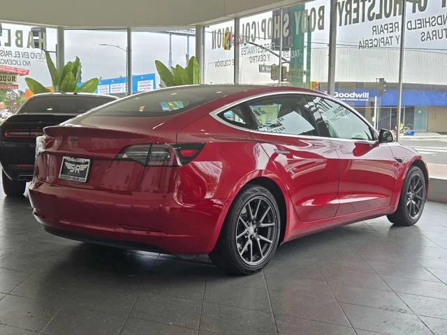 SEMINUEVOS TESLA Model 3 a Estados en autogozo