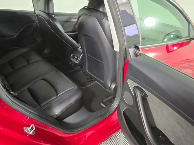 SEMINUEVOS TESLA Model 3 a Estados en autogozo