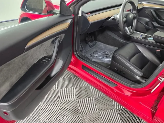 SEMINUEVOS TESLA Model 3 a Estados en autogozo