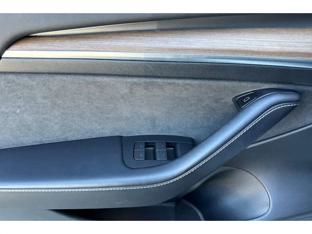 SEMINUEVOS TESLA Model 3 at ELK GROVE in Elk Grove Buick GMC