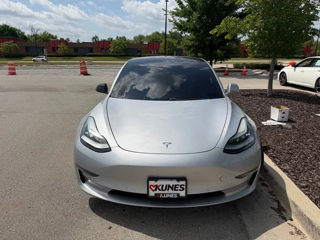 SEMINUEVOS TESLA Model 3 a Estados en autogozo