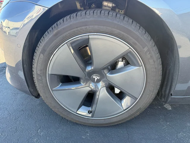 SEMINUEVOS TESLA Model 3 a Estados en autogozo