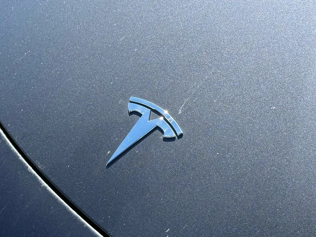 SEMINUEVOS TESLA Model 3 a Estados en autogozo