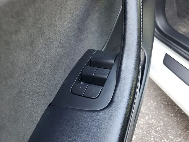 SEMINUEVOS TESLA Model 3 a Estados en autogozo