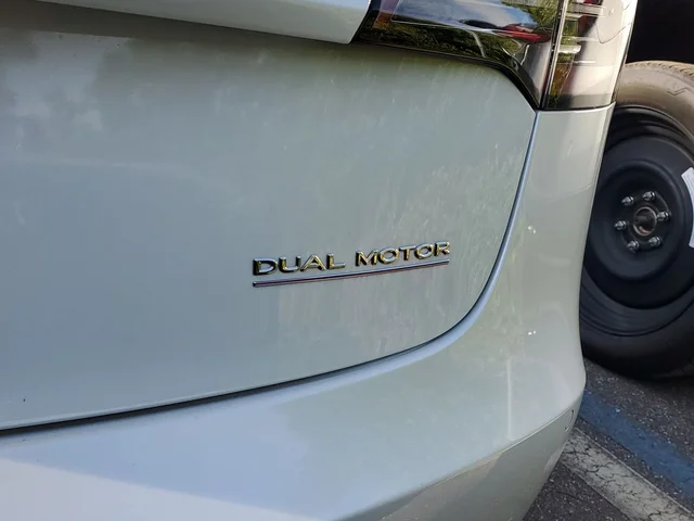 SEMINUEVOS TESLA Model 3 a Estados en autogozo