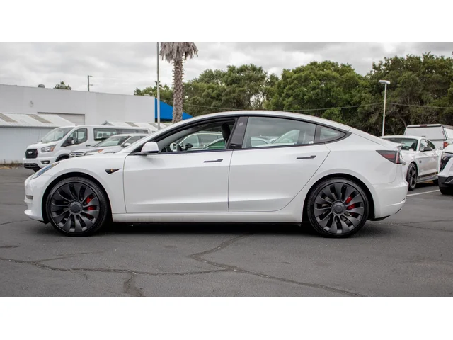SEMINUEVOS TESLA Model 3 a Estados en autogozo