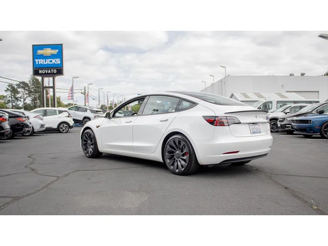 SEMINUEVOS TESLA Model 3 a Estados en autogozo