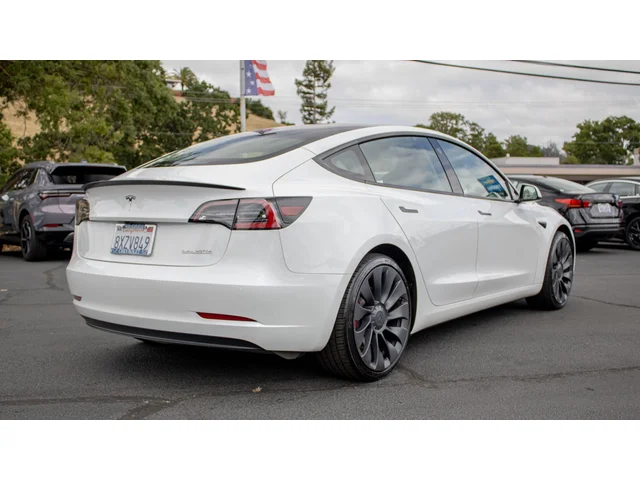 SEMINUEVOS TESLA Model 3 a Estados en autogozo
