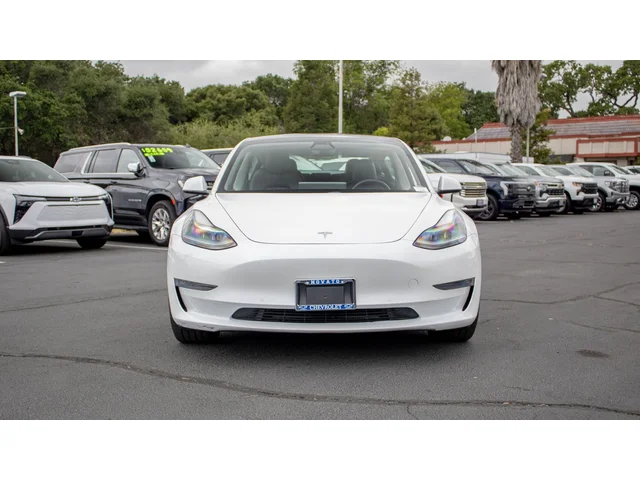 SEMINUEVOS TESLA Model 3 a Estados en autogozo
