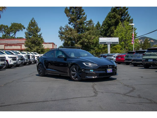 SEMINUEVOS TESLA Model S a Estados en autogozo