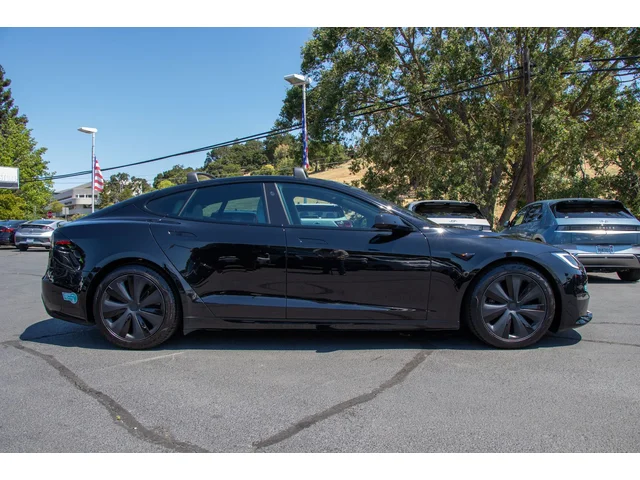 SEMINUEVOS TESLA Model S a Estados en autogozo