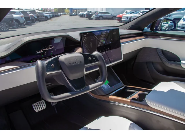 SEMINUEVOS TESLA Model S a Estados en autogozo