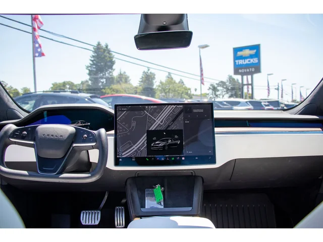 SEMINUEVOS TESLA Model S a Estados en autogozo