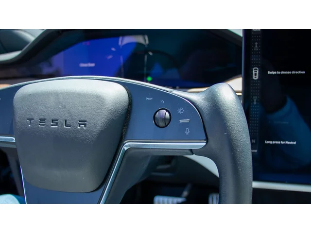 SEMINUEVOS TESLA Model S a Estados en autogozo