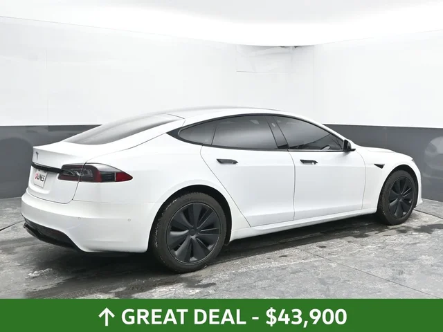 SEMINUEVOS TESLA Model S a Estados en autogozo