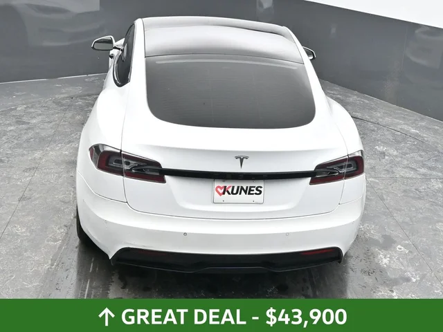 SEMINUEVOS TESLA Model S a Estados en autogozo