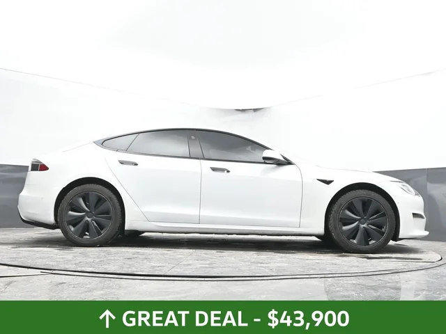 SEMINUEVOS TESLA Model S a Estados en autogozo