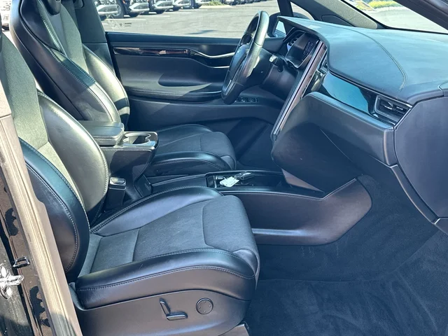 SEMINUEVOS TESLA Model X a Estados en autogozo