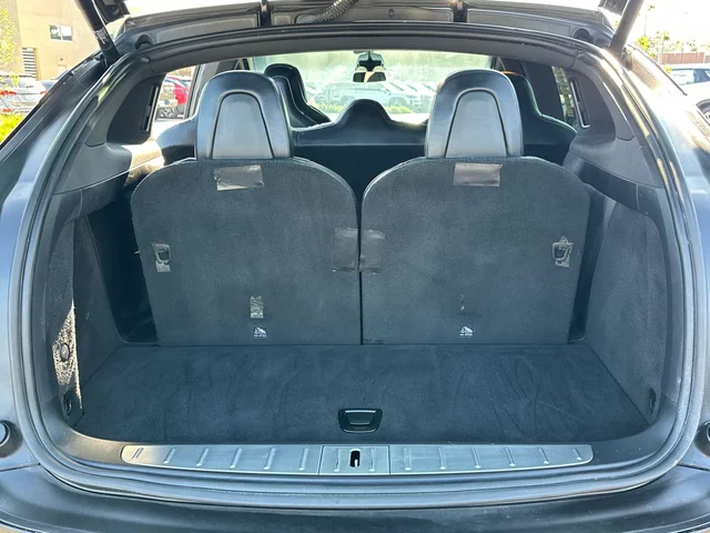 SEMINUEVOS TESLA Model X a Estados en autogozo