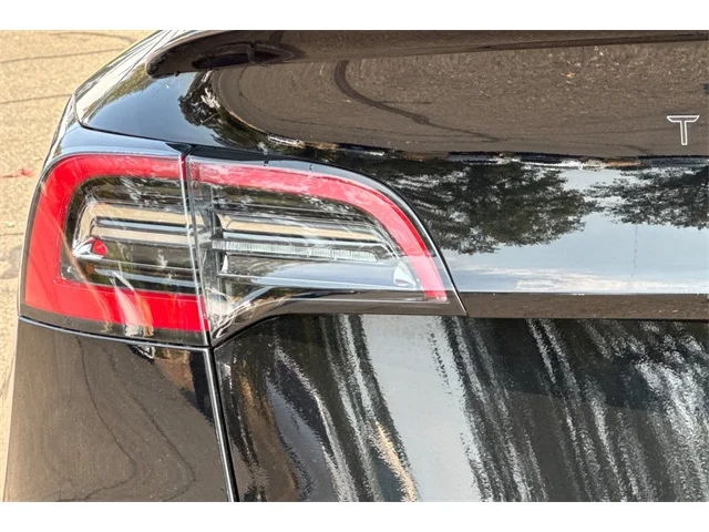 SEMINUEVOS TESLA Model Y at ELK GROVE in Elk Grove Buick GMC