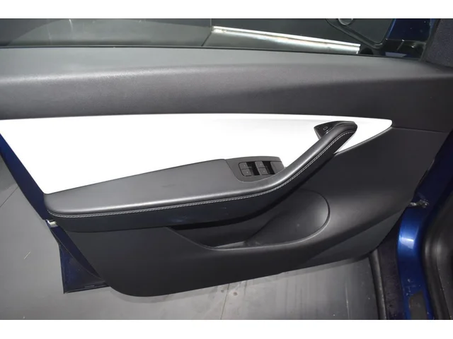 SEMINUEVOS TESLA Model Y a Estados en autogozo