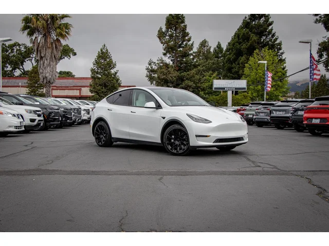 SEMINUEVOS TESLA Model Y a Estados en autogozo