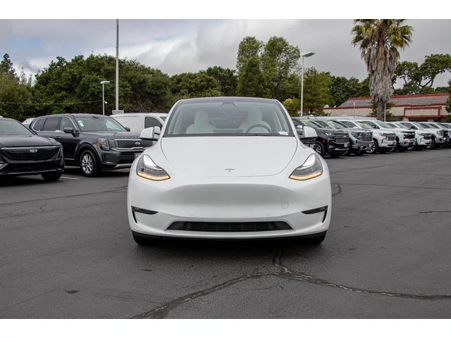 SEMINUEVOS TESLA Model Y a Estados en autogozo