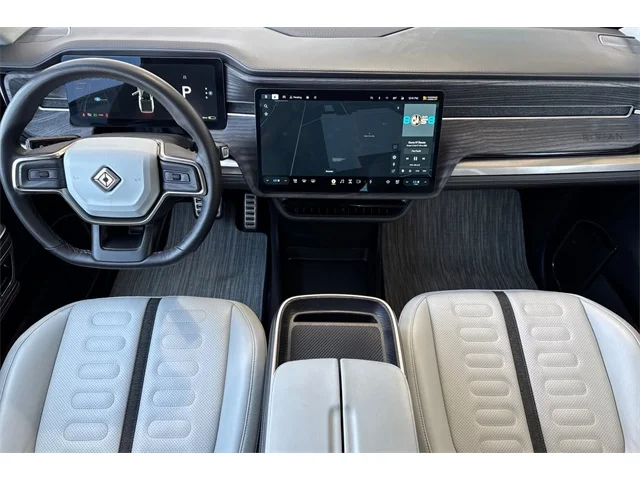 SEMINUEVOS RIVIAN R1T at ELK GROVE in Elk Grove Buick GMC